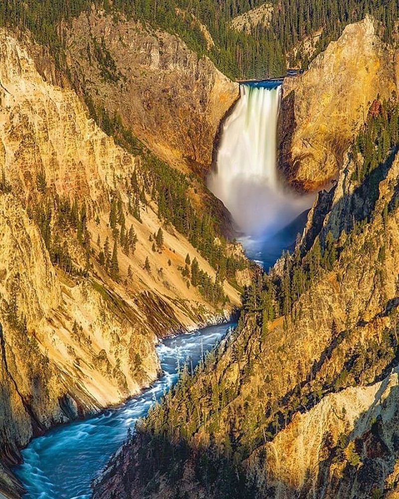 Grand Teton and Yellowstone Loop · 8 days