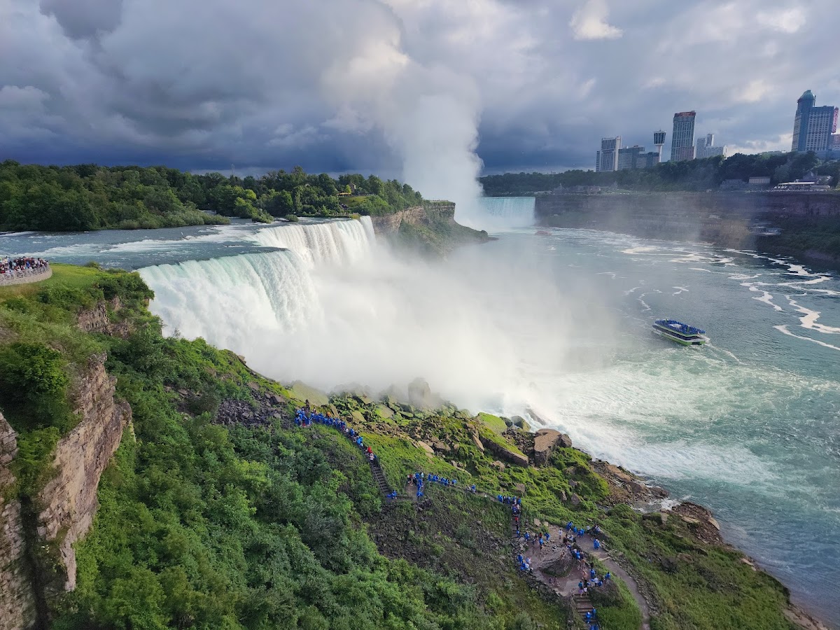Niagara Falls · 9 days